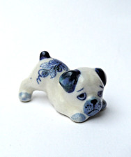 -  Miniature porcelaine  chien motif fleuri  - fève creuse