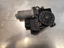 MOTEUR LEVE VITRE AVANT GAUCHE AUDI A6 BREAK C5 2.5 TDI 180CV 0130821775