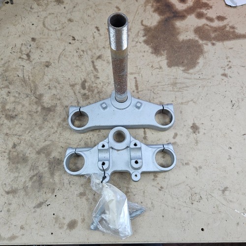 Té fourche neuf complet - fourche,