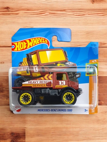 Miniature hot wheels - hot,