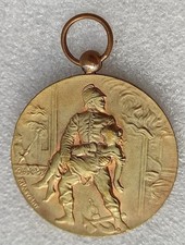 SUPERBE MEDAILLE thème SAPEUR