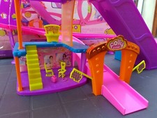 Polly Pocket Fais la course jusqu'au centre commercial / Race to the mall