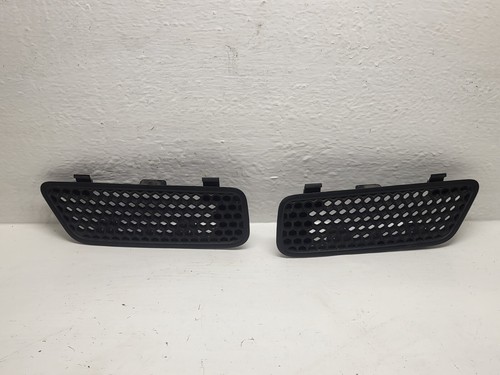Grille aération sur capot