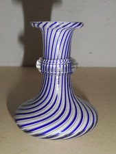 Petit vase en verre de