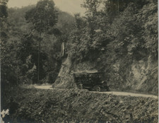 Malaisie, Milnes-Daimler lorry