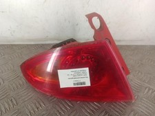 Feu arriere principal gauche