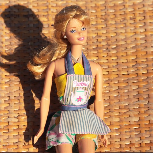 Poupée barbie pâtissière - poupée,