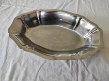 Plat de service ovale creux en inox  29,5 x 19 cm
