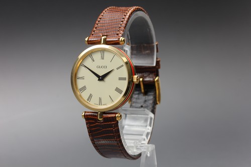 Presque comme neuve montre - neuve],