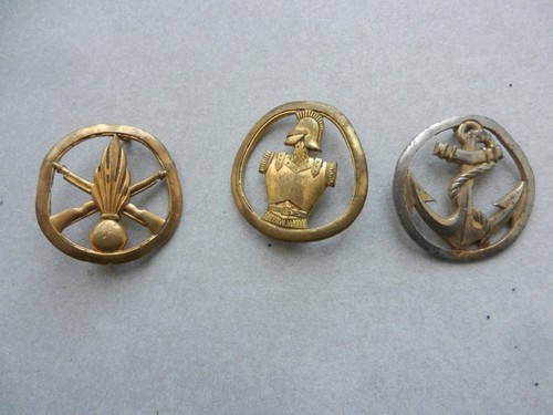 Lot insignes de berêts - lot,