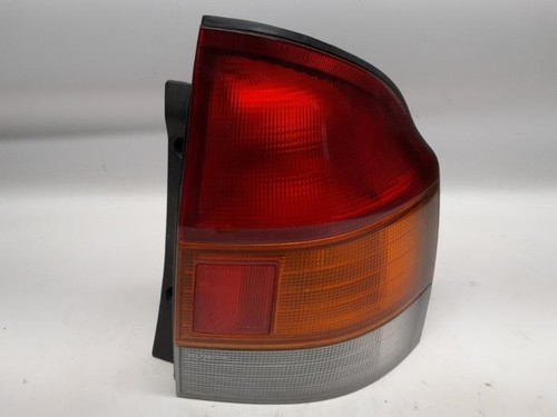 Mazda 323 feu - 323,