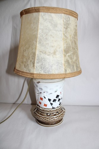 Ancienne lampe porcelaine - ancienne, en