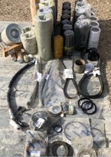 filtres huile komatsu:moteur , fuel, hydraulique, courroies joints torique,ext
