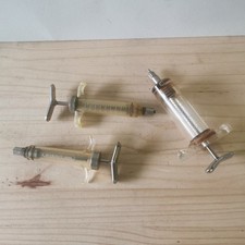 Lot 3 Anciennes Seringue