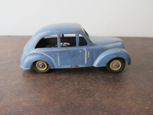 Voiture tôle cij - en, renault