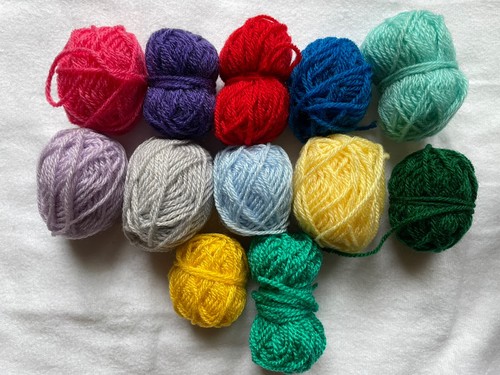 Petites pelotes laine fil - laine,