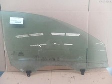 Vitre avant droit KIA SPORTAGE 3 PHASE 1 824213U000A