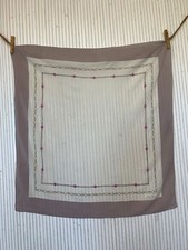 Foulard carré de Soie beige