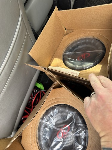 Digital designs car - car, subwoofers