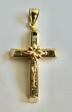 PENDENTIF CRUCIFIX CROIX EN OR MASSIF 14 CARATS 585 SERTI DE 12 PIERRES.