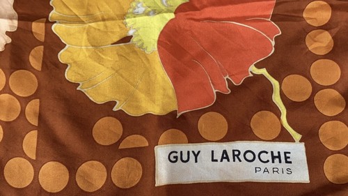 Superbe carré foulard guy - superbe,