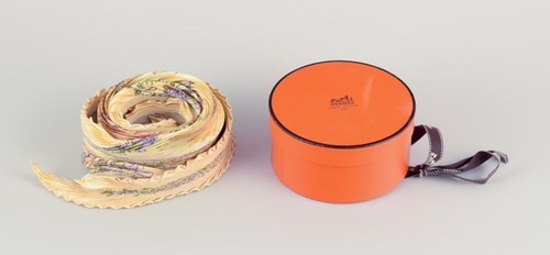 Hermès écharpe plissée - hermès.,