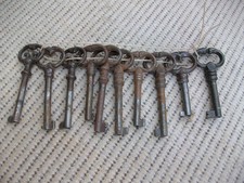 Lot 10 anciennes petites clés forées meuble Commode Serrure Coffret