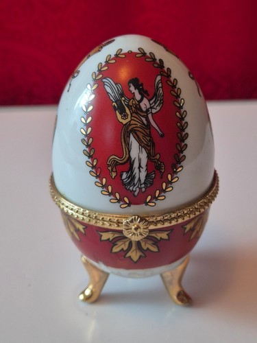 Magnifique oeuf porcelaine - en,