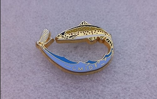 Ed86 pin fish fly - ed86,