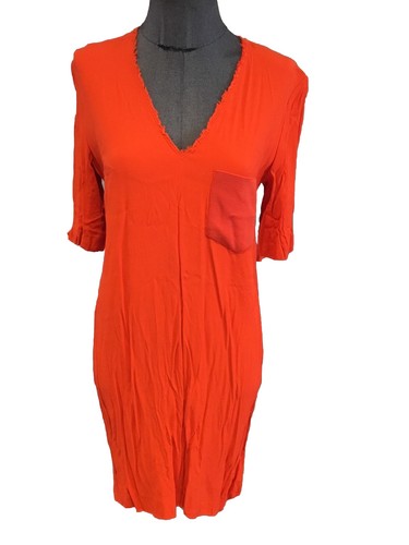 Très belle robe rouge - très,