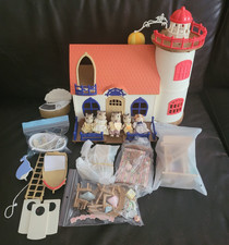 Gros lot Sylvanian Families Calico Critters Phare Meubles Figurines Accessoires
