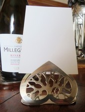 Une jolie porte nom ou porte