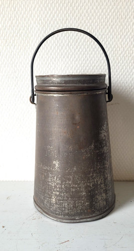 Ancien pot lait berthe - À,