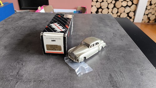 Western models rolls - wm,