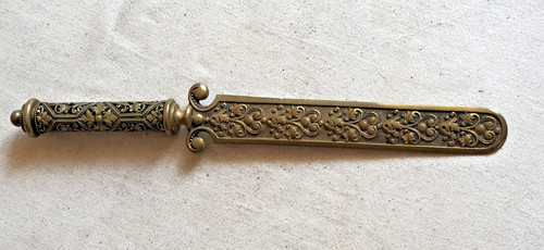 Coupe papier bronze - papier,