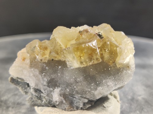 Cris rare fluorite - cris, 48