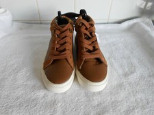 BOTTES/BASKETS MARRON À