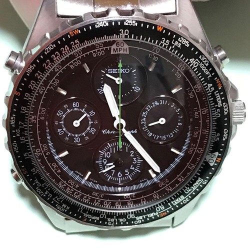 Montre quartz - à,