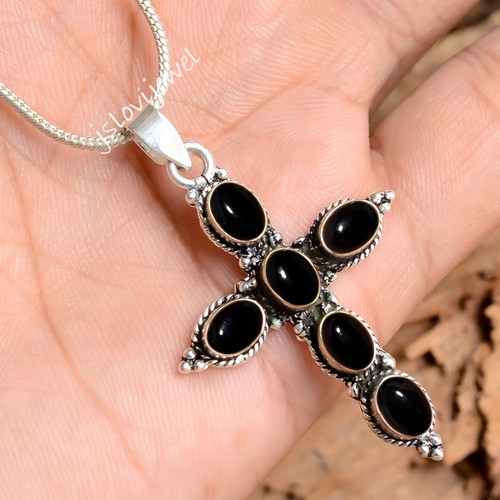 Pendentif croix femme - , en