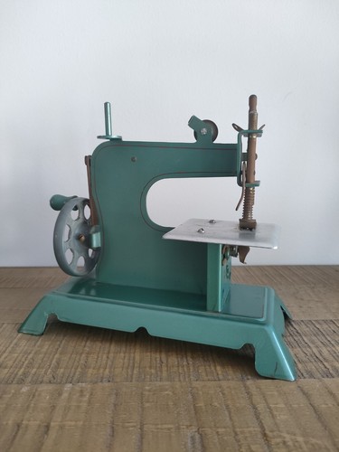 Ancienne machine coudre - ancienne, a