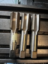 Jeu de 3 tarauds métrique en HSS M42X300 (42X3,00)