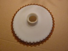 ANCIEN ABAT JOUR EN VERRE DE CLICHY  EN TRES BON ETAT PAS DE FELE NI ECLAT NI EB