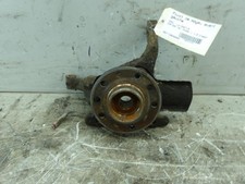 Pivot de moyeu avant gauche