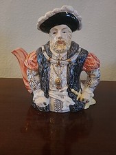 Henry V111 Porcelain 2 Pc Hand