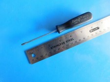 OCCASION, OUTILS À ENFONCER " T15 " TOURNEVIS MANCHE NOIR STYLE ANCIEN, PIÈCE #SSTX15