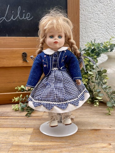 Poupée porcelaine vintage - porcelaine,