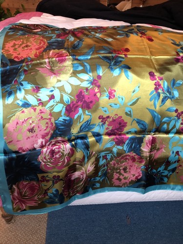 Neuf magnifique foulard - magnifique,