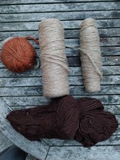 ECHEVEAU DE COTON PELOTES DE LAINE ANCIENNES BRUTES ART POPULAIRE ANCIEN