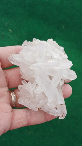 Amas quartz forme druse - de,