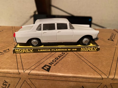 Norev plastque ancienne - norev, lancia